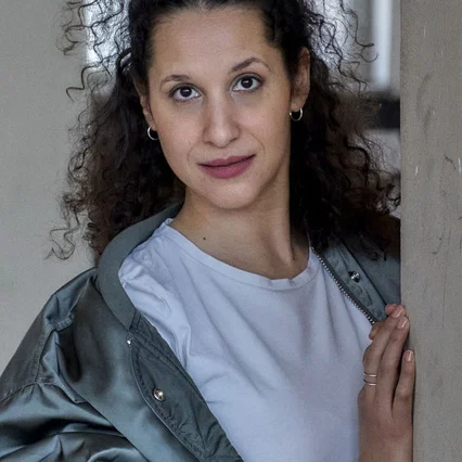  Sonja Hurani