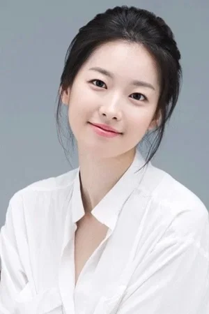  Lee Shi-ah
