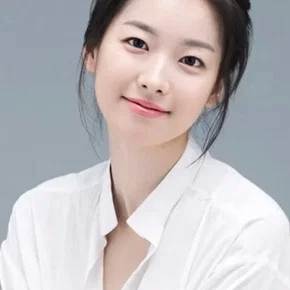 Photo star :  Lee Shi-ah