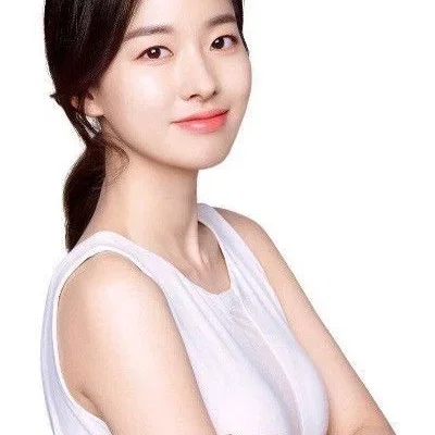 Lee Shi-ah
