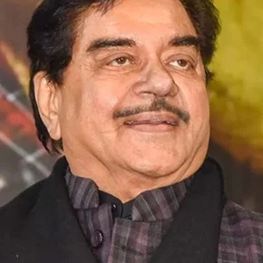 Photo star :  Shatrughan Sinha