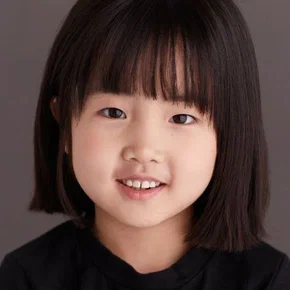Photo star :   Park Ji-yoon