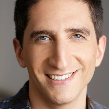  Aaron Fisher