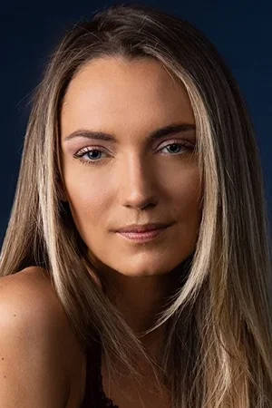 Hannah Levien