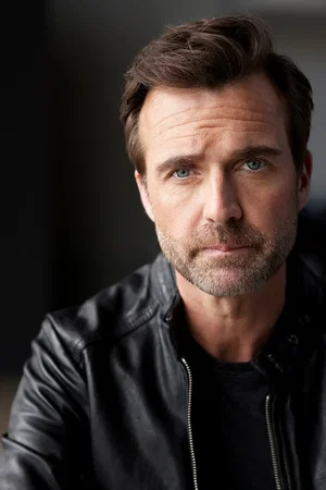  Dean Shortland photo