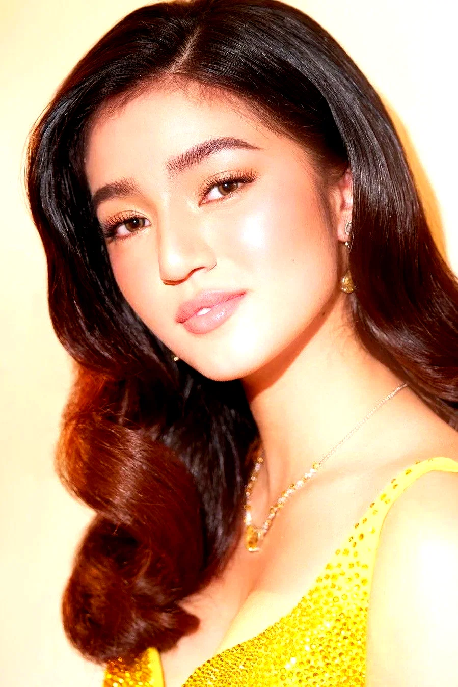  Belle Mariano