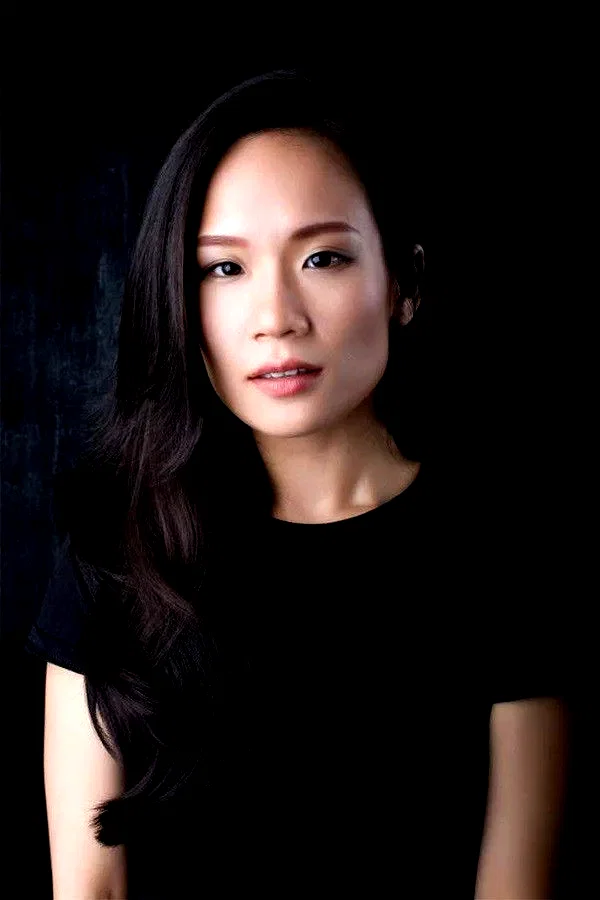  Amanda Ang