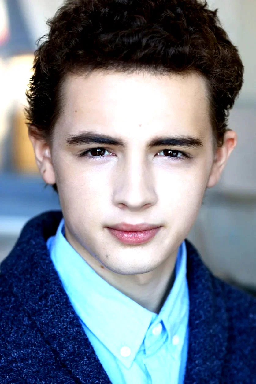  Maxim Knight