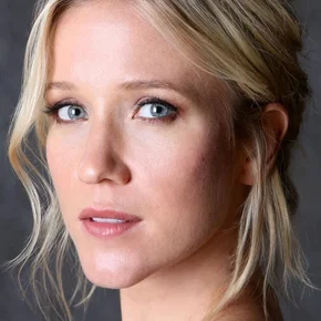 Photo star : Jessy Schram