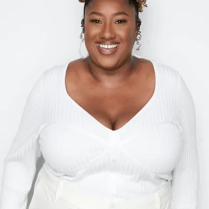  Ashley Nicole Black