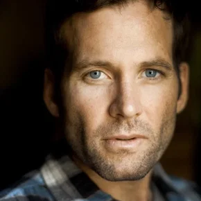 Photo star : Eion Bailey
