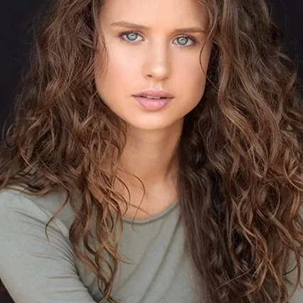  Avery Konrad