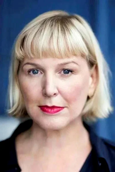  Liz Watts