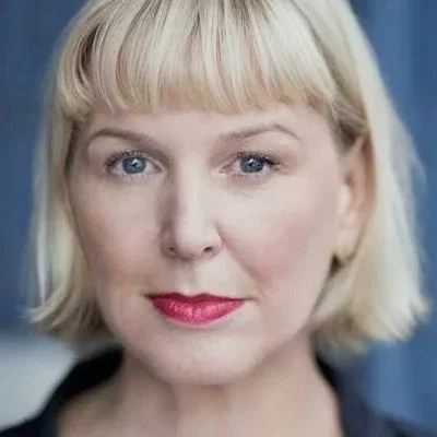  Liz Watts
