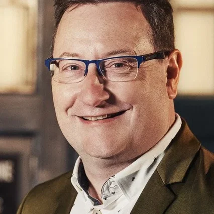  Chris Chibnall