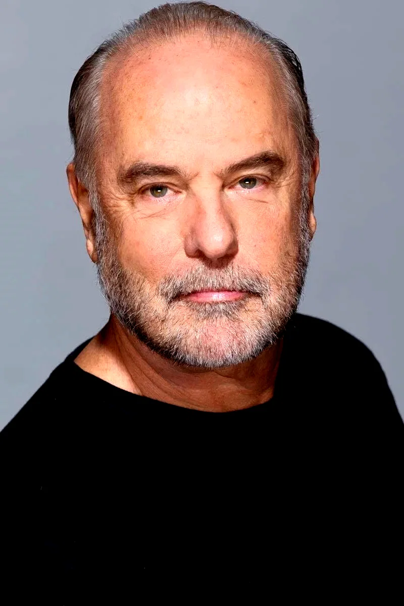  Roger Christiansen
