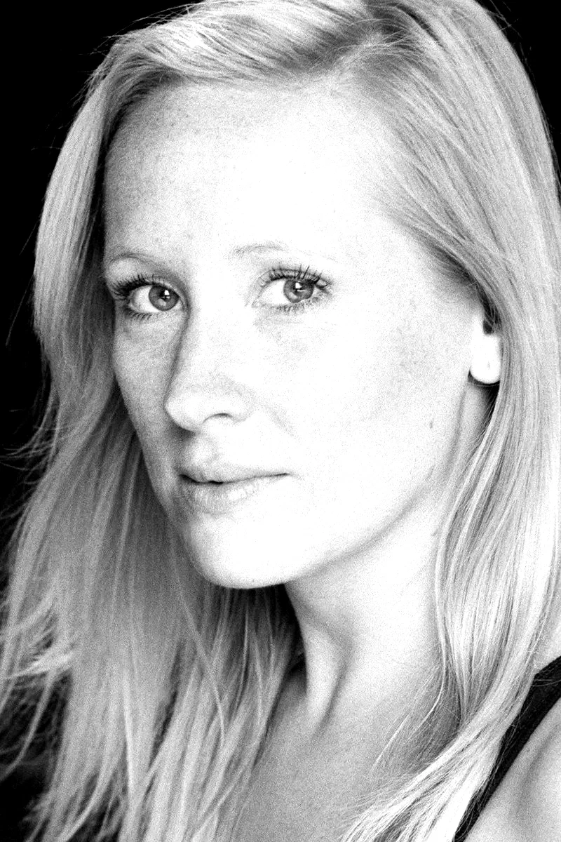  Martha Howe-Douglas