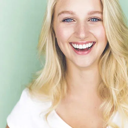  Julia Schlaepfer