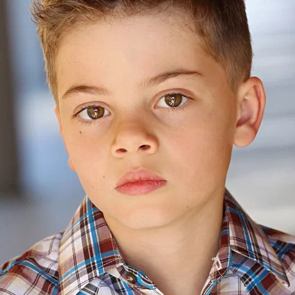 Brecken Merrill