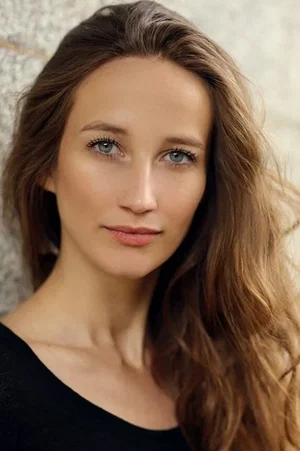  India Shaw-Smith