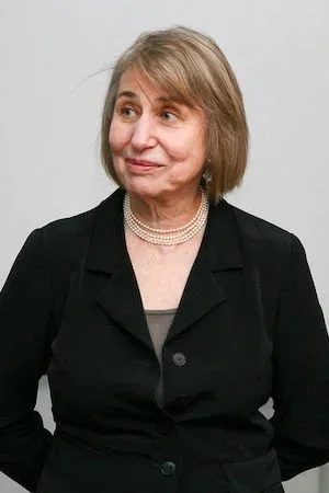  Joyce Chopra