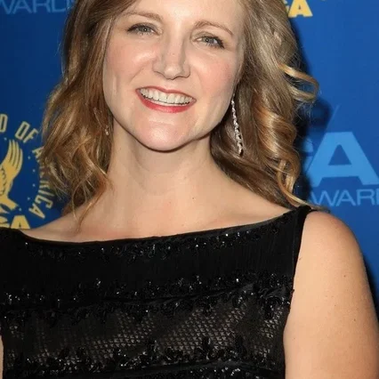  Jennifer Getzinger