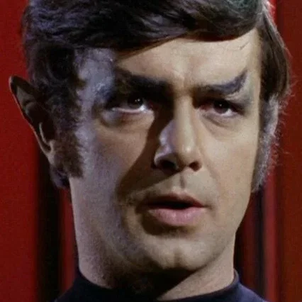  Richard Compton