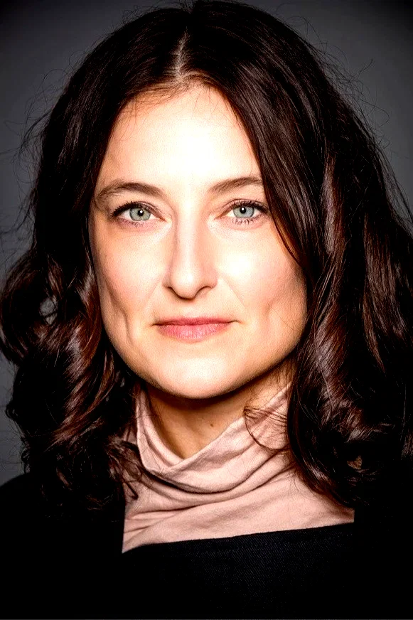  Adele Romanski