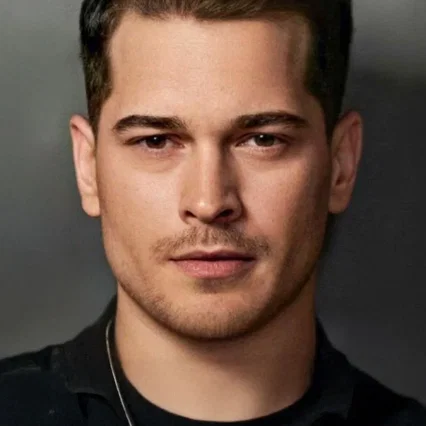  Çağatay Ulusoy