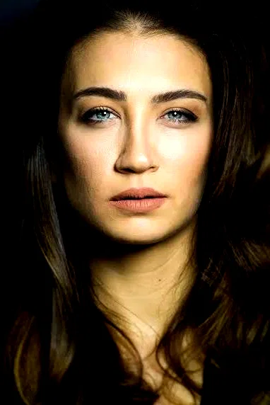  Ceren Benderlioğlu