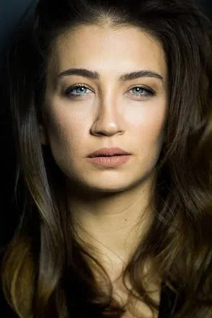  Ceren Benderlioğlu photo
