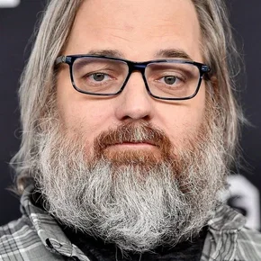 Photo star :  Dan Harmon