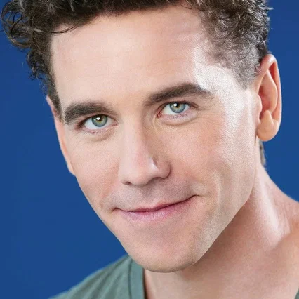  Brian Dietzen