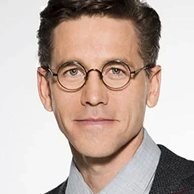  Brian Dietzen