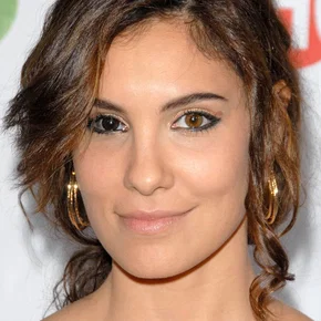 Photo star :  Daniela Ruah