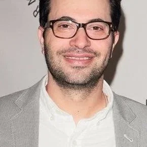 Photo star : Edward Kitsis