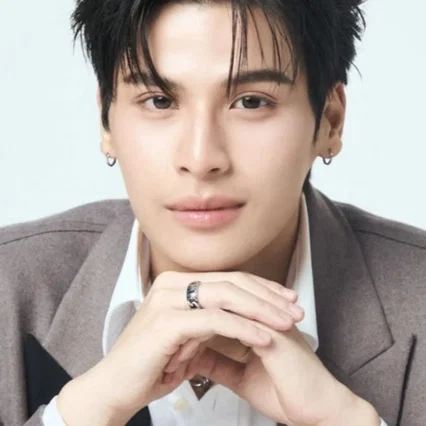   Ohm Thiphakorn Thitathan