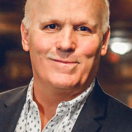  Scott Ellis