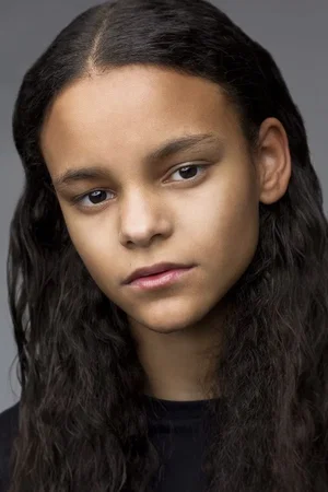  Chloe Lea photo