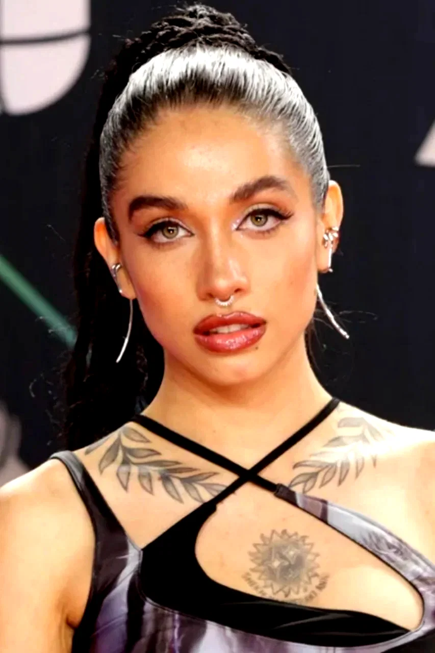  María Becerra