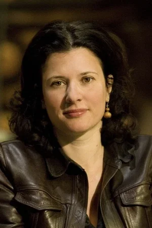  Julie Gardner photo