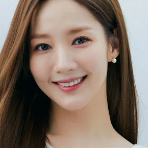 Photo star :  Min-Young Park