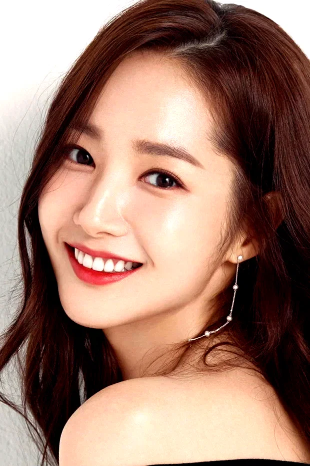  Min-Young Park