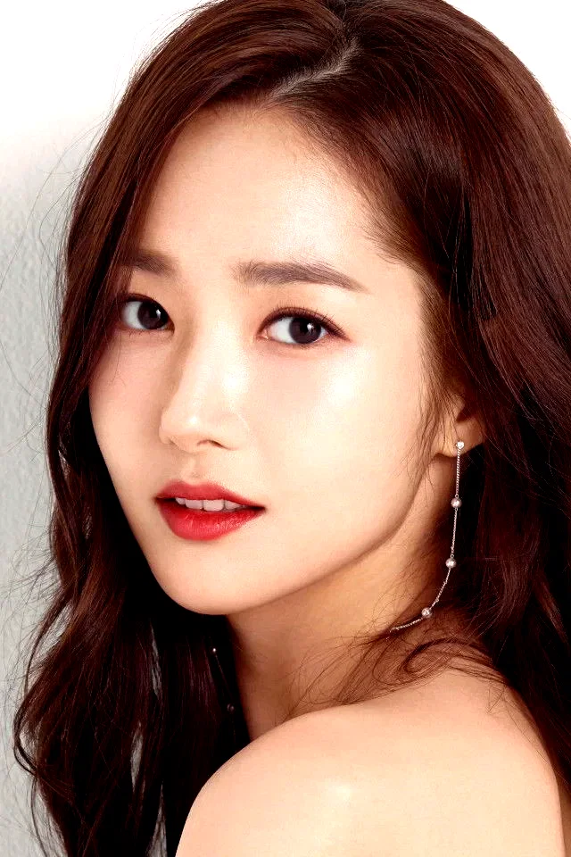  Min-Young Park