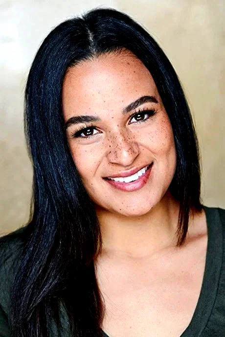  Karena Evans