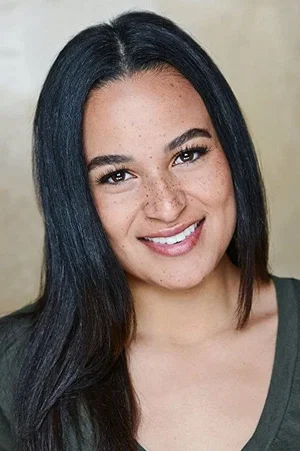 Karena Evans photo