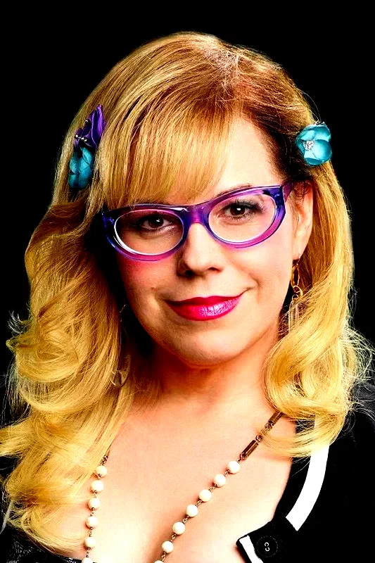  Kirsten Vangsness