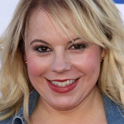  Kirsten Vangsness