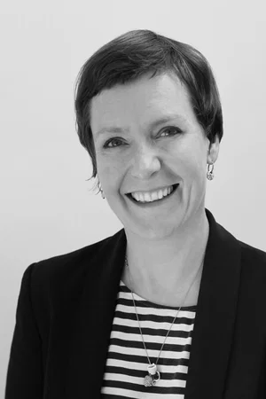  Elaine Pyke photo