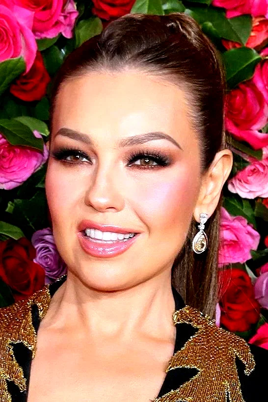  Thalía